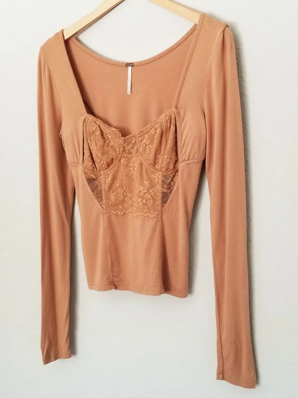 Free People Lace Coset Inset Sweetheart Long Sleeves Top M Camel Stretch Knit